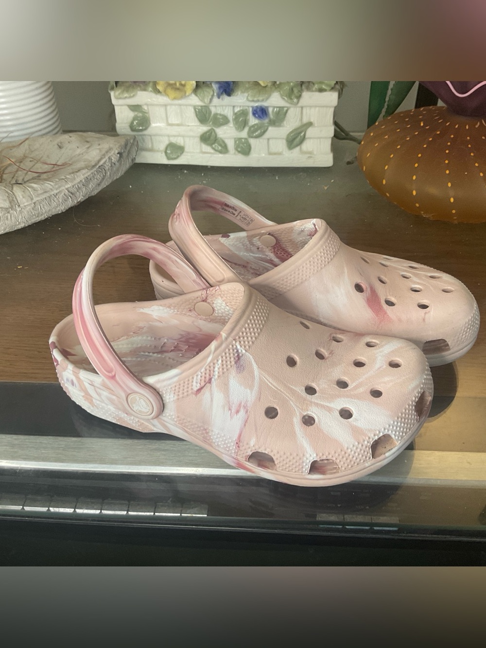 CROCS KIDS CLASSIC MARBLED CLOGS SZ J3